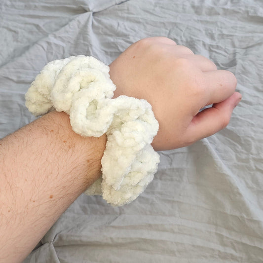 Pearl Sparkle Scrunchie